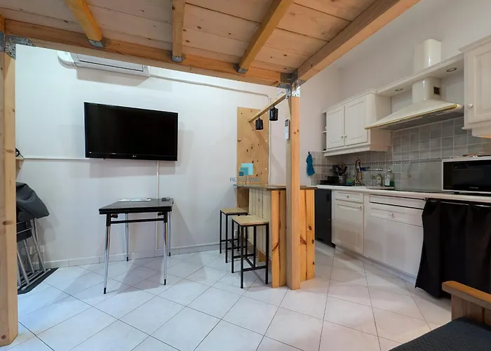 Apartamento De 4 Couchages A 100m De La Fréjus