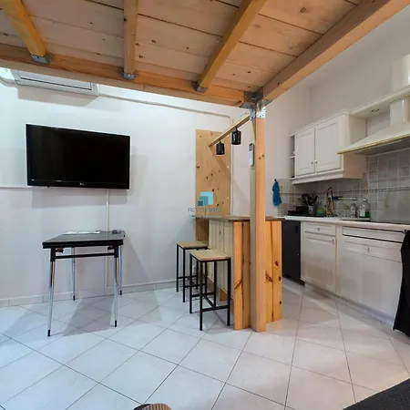 Apartment De 4 Couchages A 100m De La Frejus